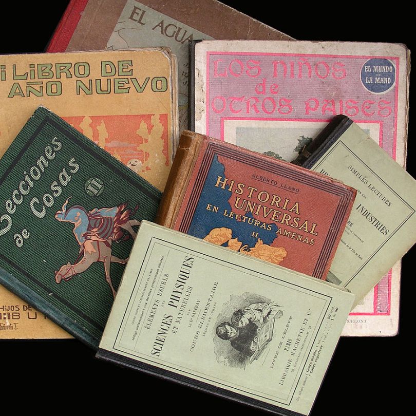 900px-Libros_Sierra_Pambley